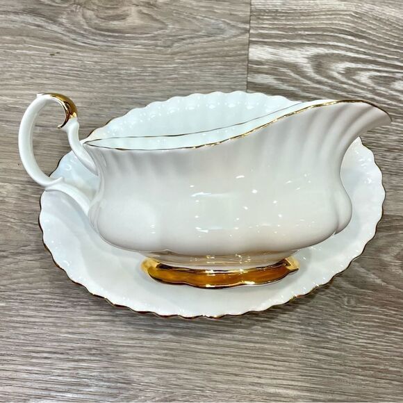 Royal Albert Bol D’or Gravy Boat & Underplate Bone China England Vintage - Picture 1 of 10